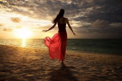 属鸡人2026年2月运势详解,开运建议