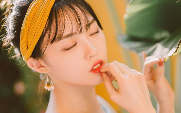 火鼠命适合穿什么颜色的衣服?火鼠命穿衣搭配开运指南