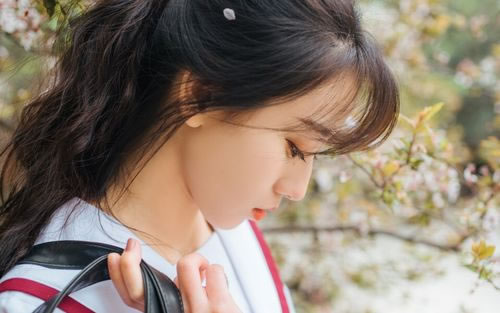 ľ�����ʺϴ�ʲô��ɫ���·���ľ�������´��俪��ָ��